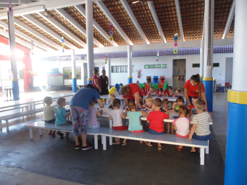 EMEI TIA MERCEDES INICIA AS ATIVIDADES